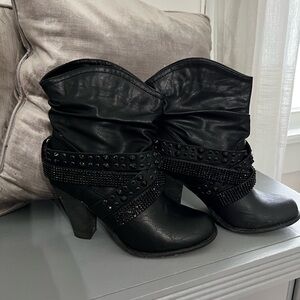 Short Black Booties